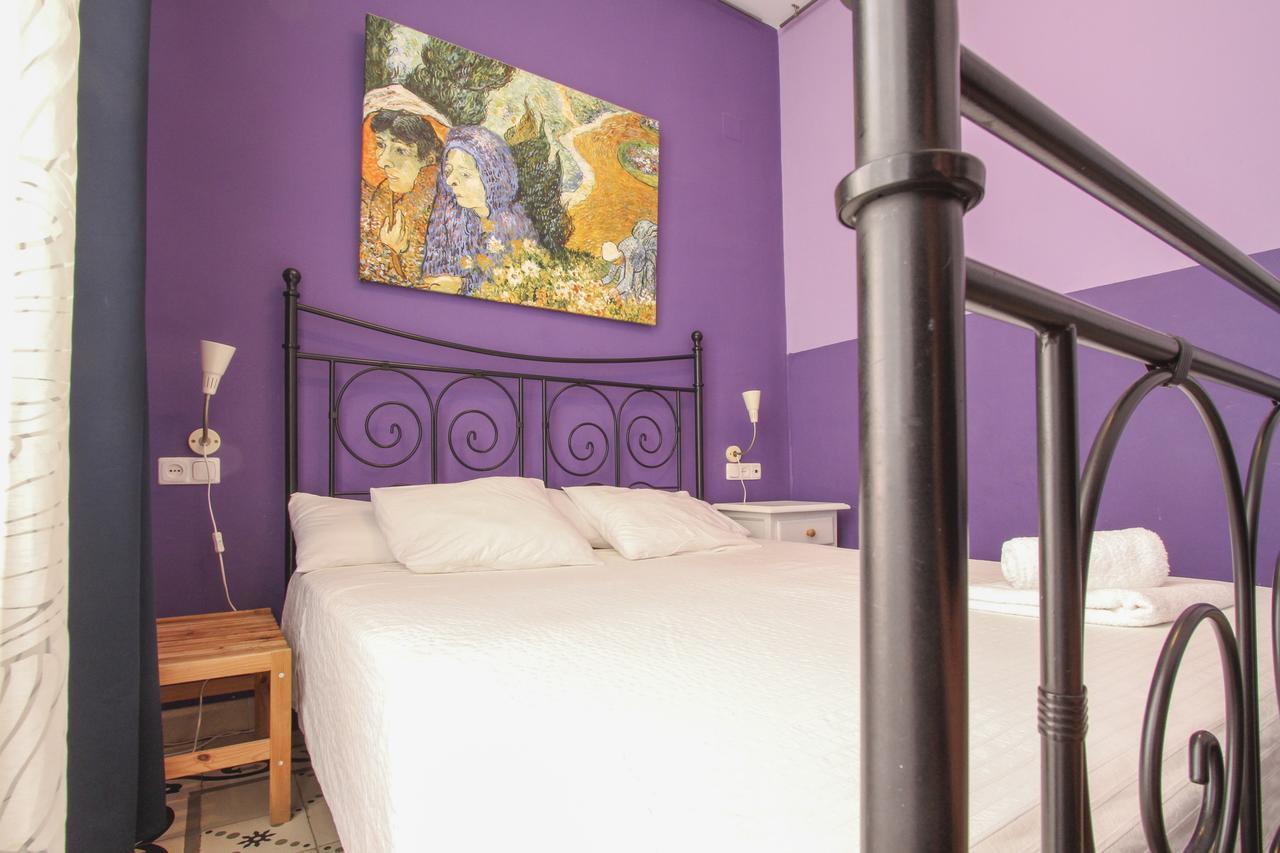 Hostal Las Acacias มาลากา ภายนอก รูปภาพ