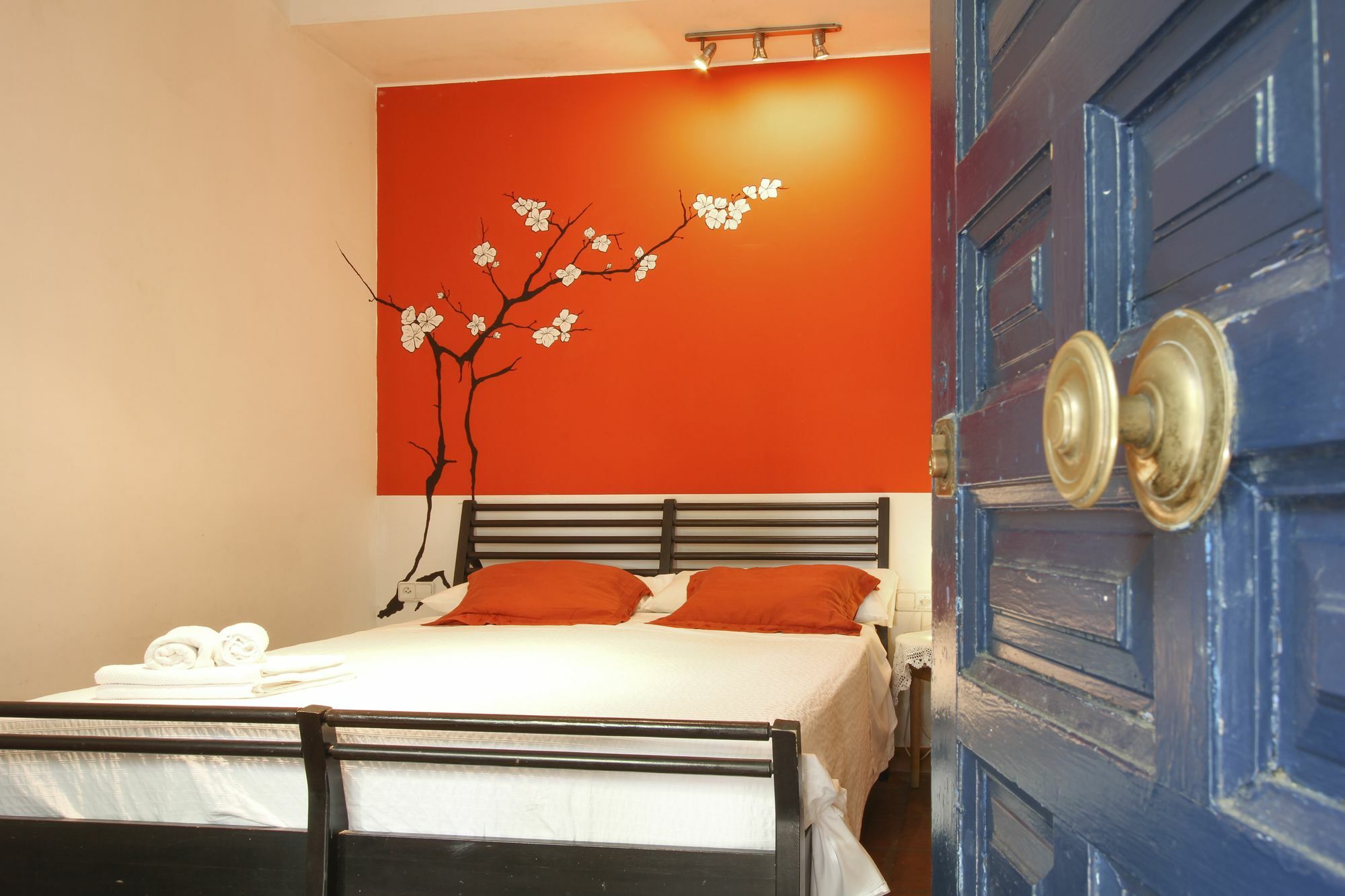 Hostal Las Acacias มาลากา ภายนอก รูปภาพ
